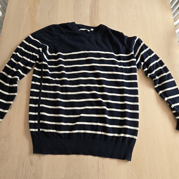 Ben Sherman Men's Navy and White Crewneck Sweater - Picture 5 of 12